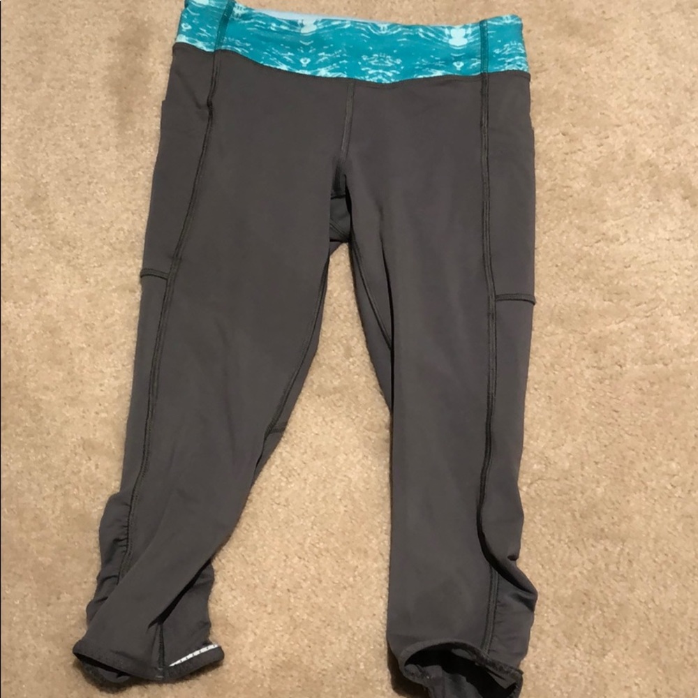 Ivivva cropped tights. VERY GOOD condition!!